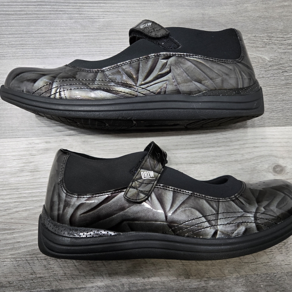 Drew Women’s Black Metallic Mary Jane Comfort Shoes - Picture 2 of 7